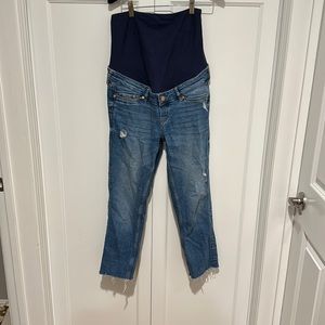 H&M girlfriend got over the belly maternity jeans